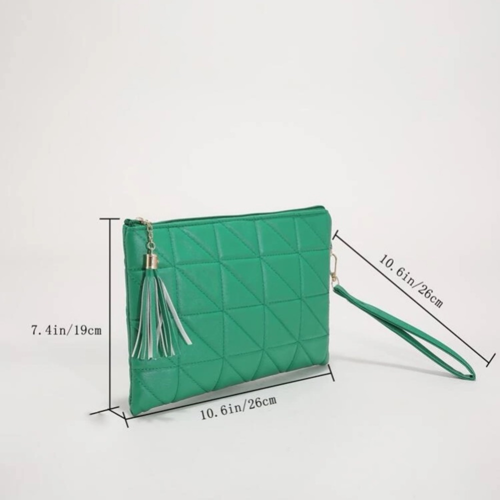 NWT Goregous Green Triangular Quilted Tassel Zipper Faux Leather Wristlet Bag - Picture 6 of 8